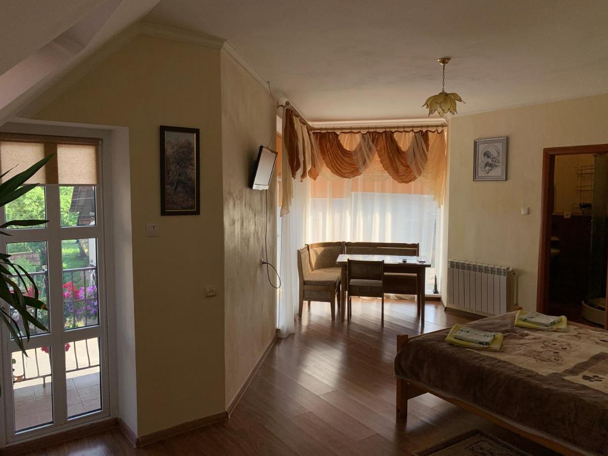Hotel Дідів Рай à Volovets Extérieur photo
